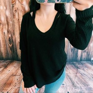 Black cold shoulder ribbed long sleeve